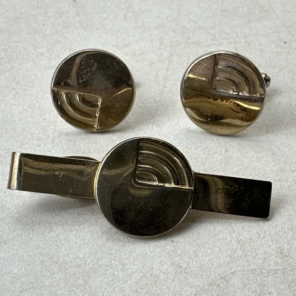 Gold Tone Round Cufflinks & Tie Clip Set Vintage Unmarked Circle Three Lines Pie